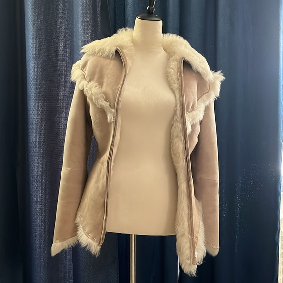 Natural Toscana Shearling Coat NWOT - Picture 2 of 11
